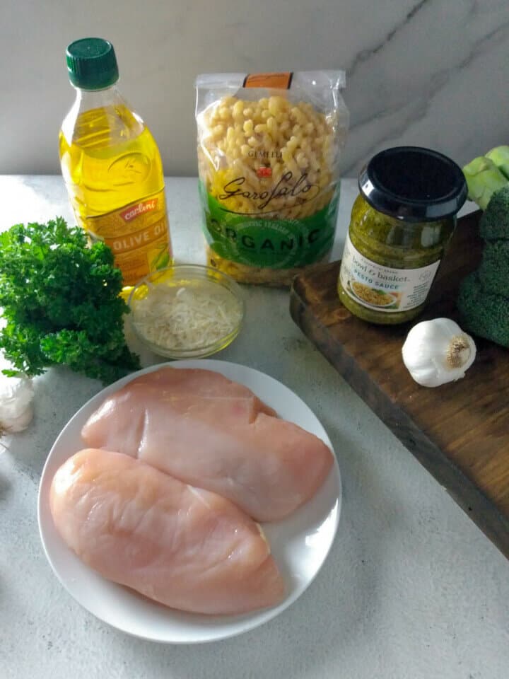 Ingredients for Chicken Pesto Pasta Salad