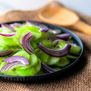 hungarian cucumber salad with red onions